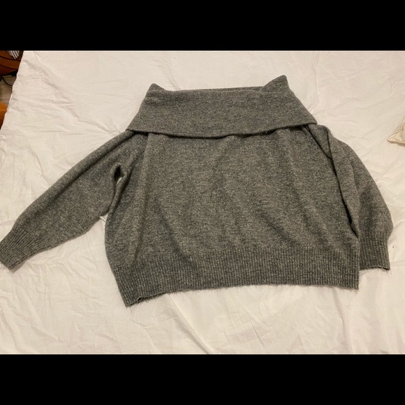 H&M off the shoulder - Picture 1 of 1